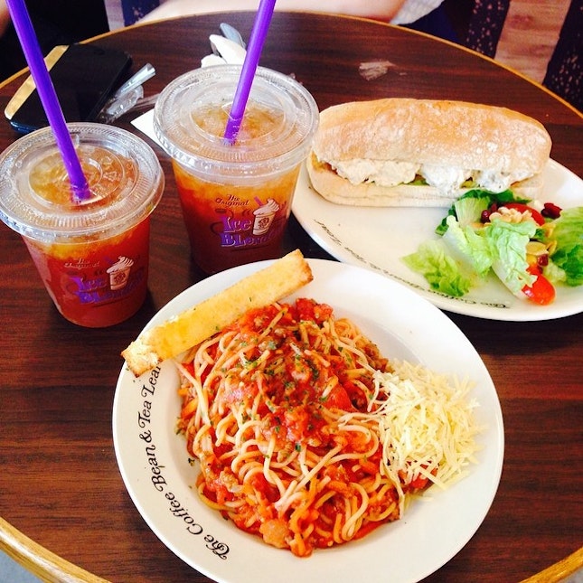 #brunch at the coffee bean with @greenmabs