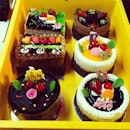 Cakes @.@ #cakes #yummy #food #colourful #instagram