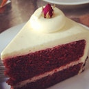 did you know that one of the main ingredients of red velvet cake is cellulite #redvelvet #cedele #cake #dessert #sweet