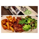 #newyorknewyork #grilledchicken #wedges #hawaiian #dinner #delayedpost