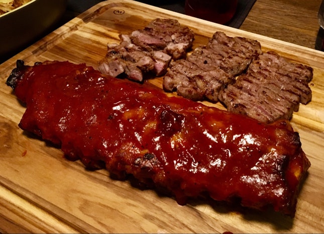 BBQ ribs & Grilled Pork Collar