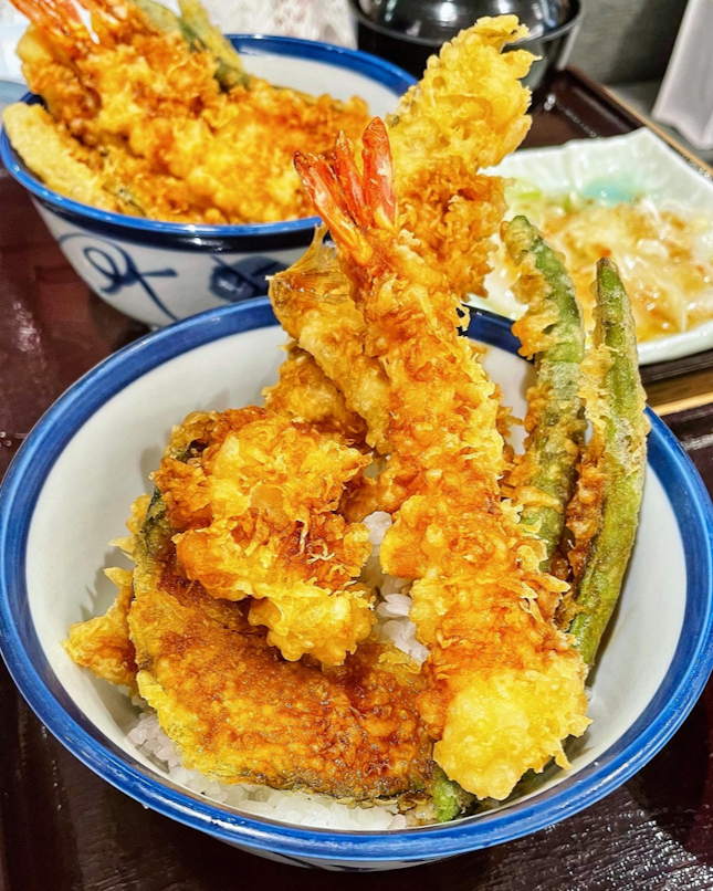 Tag someone who is a fan of Tempura Tendon!😋