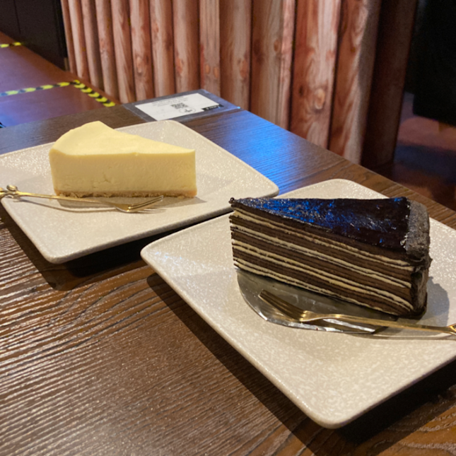 New York Cheesecake & Belgium Chocolate Crepe Cake