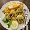 Tom Yum Fried Rice with Seafood & Egg