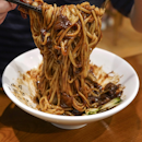 Finally tried @itaewonjjajang, korean restaurant that offers Authentic Jjajangmyeon, located at Tanjong Pagar.  We ordered set A, for 2 pax but the portion is really huge, we three person also can’t finish it.