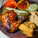 @barafoodsg, it’s Indonesian restaurant located at Icon Village, selling Indonesian Special Grilled Rice.