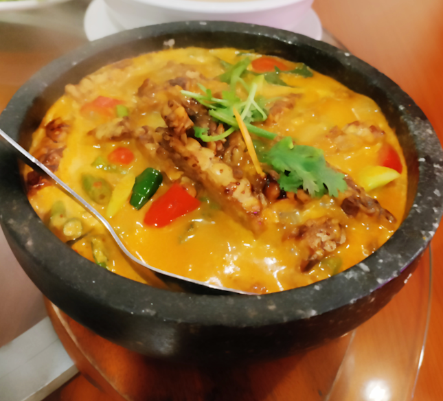 Tempeh mixed veg padang curry