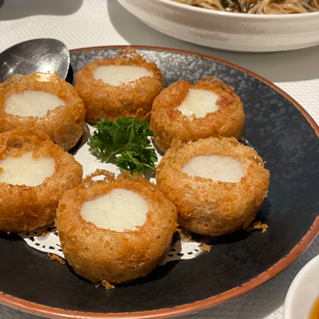 Scallop Wrapped in Yam Ring ($22/6 pieces)