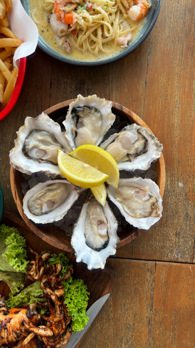 Fresh oysters ($25)
