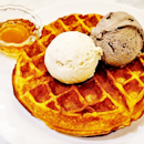 Chow Cinnamon Waffle With Chowookie & Chow Rum (SGD $16.80) @ Chow Cute Cafe.