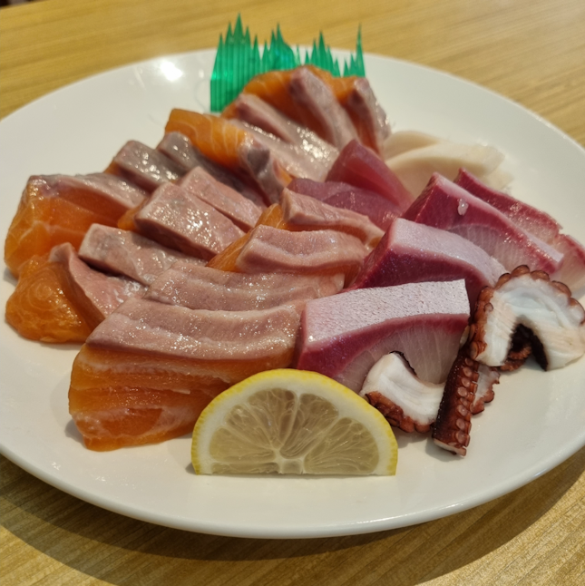 Thick-cut Sashimi & Good Service ($56.90++ per pax)