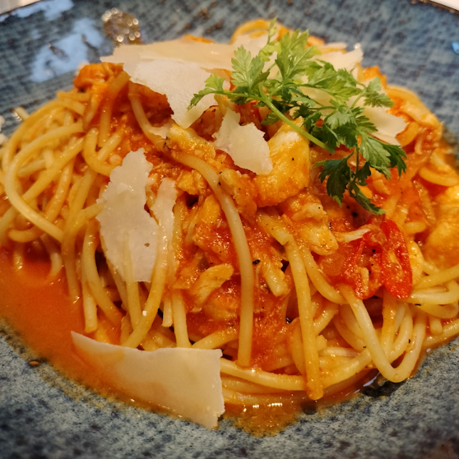 Spicy(?) crab pasta 🦀