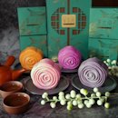 This Mid-Autumn Festival, Resorts World Sentosa’s launch a selection of new snow skin mooncakes in healthy contemporary flavours infused with a touch of luxury, using oriental ingredients and are naturally sweetened without any artificial flavours or colours. 