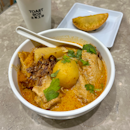 Curry Chicken Noodle Set $10.40