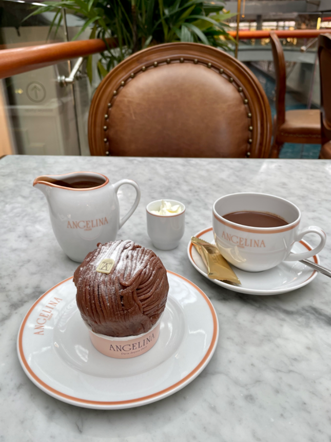 Mont-Blanc $16 | Old-fashioned hot chocolate "L'Africain" $13