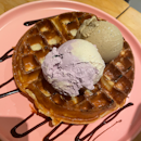 pistachio & earl grey lavender ice cream on waffles ($13.80 with BB) 