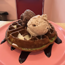 Pandan Mochi Waffle + Ice cream