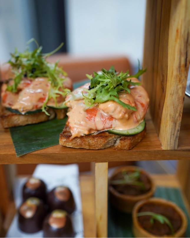 Andaz Singapore launch New Afternoon Tea, Inspired by their neighbourhood,highlight sweet and savouries based on different cuisines and flavours found in the area, presented in a miniature shophouse doors. 