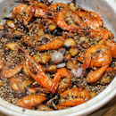 Baked live prawns with garlic and Sarawak white pepper