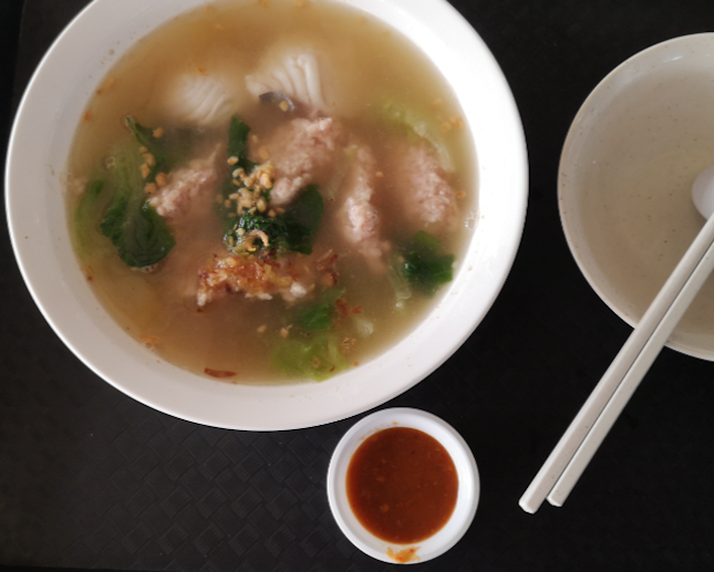 Handmade meatball soup 5.5nett add on fish +2nett(1182 fish soup #01-182)
