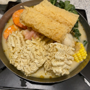White curry broth