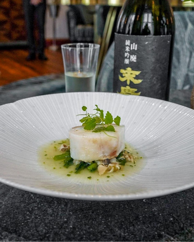 Whitegrass, under the helm of Head Chef  Takuya Yamashita, showcases classic  French fare with a Japanese touch, focuses on using freshet seasonal produces.