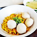 Fish Ball Noodles (SGD $4) @ Seng Huat Mushroom Minced Meat Noodle.
