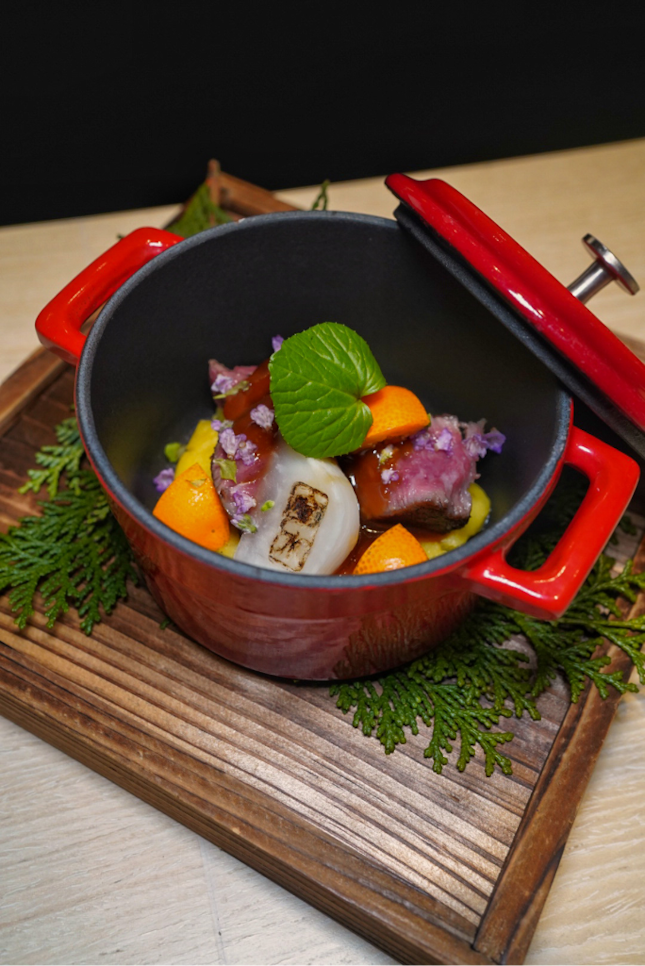 Kappo Shunsui, located at Hong Kong Street, is a Four-time awardee of the Michelin Plate Singapore between 2018 - 2022.