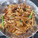 Fried kway teow 4.5nett, add on pork and beef 1.5nett ea(mini wok)