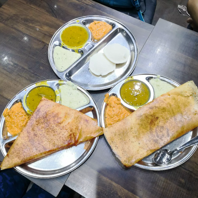 Dosai and idly.