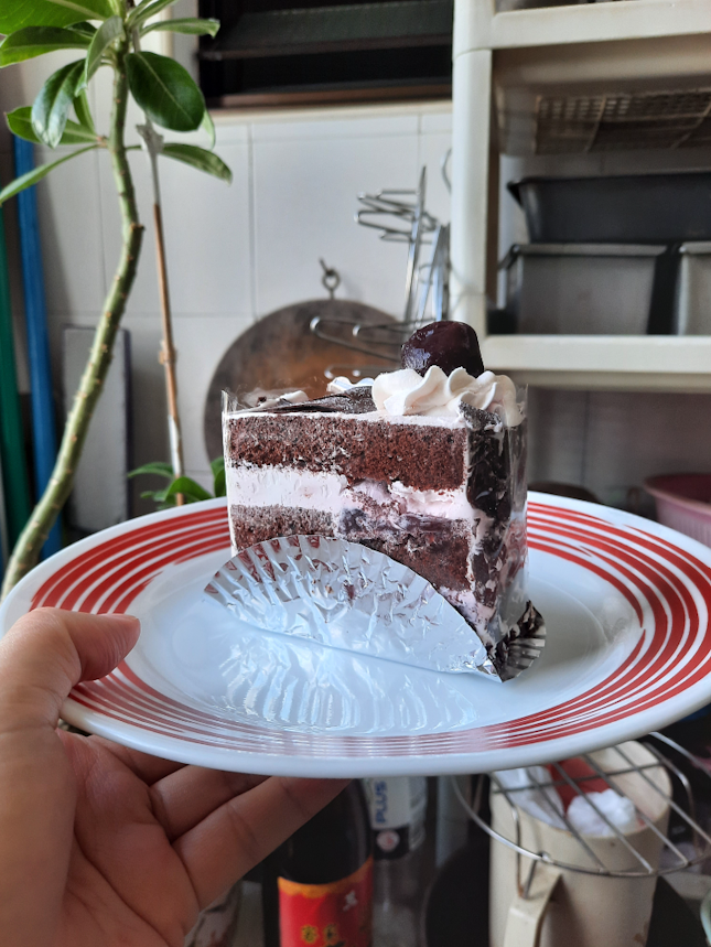 Black Forest Sliced Cake