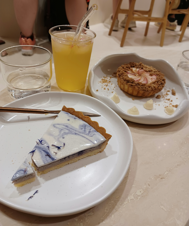 Fantastic dessert and savoury pies
