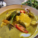 Green Curry Seafood ($11)