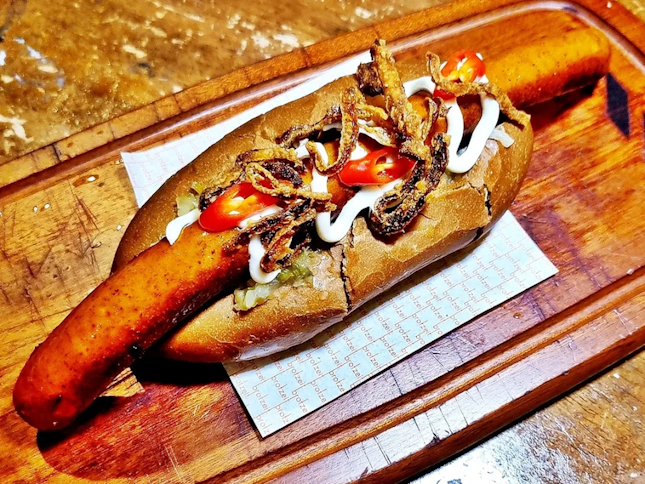 Hot Dog (SGD $20) @ Brotzeit.