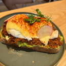 Pulled Pork and Avocado Eggs Benedict