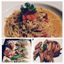 First meal in +66 😊😊😊 #nomnomnom #mycafediary #bkkcafe #bkkfood #burpple #onthetable #cafehoppingbkk #cafehopping #filter #vscocam #YOLO #foodspotting #sgfoodie #whati8today #bkk #bangkok #ariomakmak #llxtravelogue
