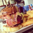 Freaky Friday #lunch #food #foodpics #foodforfoodies #sgfoodies #sgfood #burger #heartstopper #foodstagram