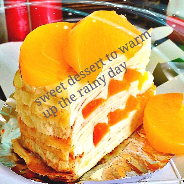 #teatimes <3 有人怕你没东西吃，特地买了给我送去…#感动~#fruit#mille#crepe#peach #lovely#dessert  #千层蛋糕#蛋糕#茶点#下午茶#happy #girl