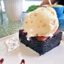 Close up on my brownie 🍵🍴🍰🍦