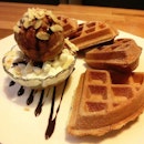 Chocolate ice cream waffle ♥
Thanks for the treat 
我会加油的！