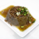 Traditional Steamed Yam Cake $2.9
