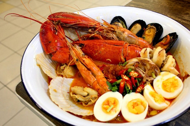 7 Famous & Hidden Lobster Lobangs in Hawker Settings!