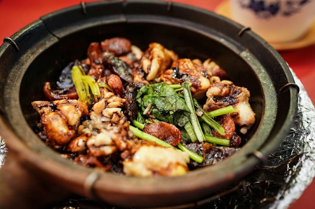 Great Claypot Rice Cooked Using Charcoal
