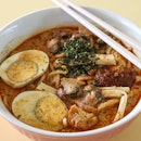Traditional Laksa With Cockles in Havelock Road Cooked Food Centre
