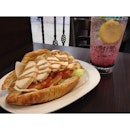 #Kebab #chicken #sandwich with #wildberry #fizzydrink at #delifrance #lotone 🍗🍞🍅🍷