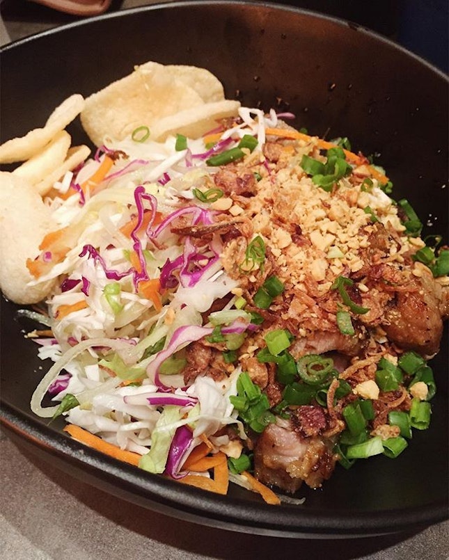 Been eating so much #vietnamese food recently that I am so looking forward to next Lemongrass Pork dry noodles ($11)