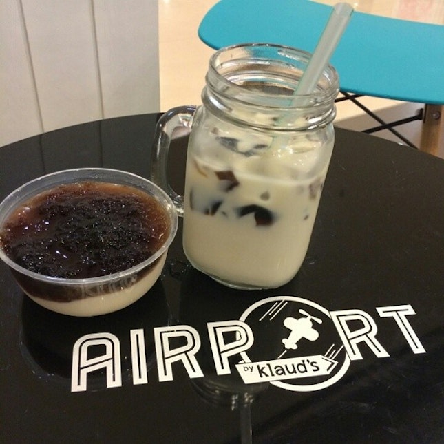 Airport by KLAUD'S - the first Singapore Soya Concept Cafe is Now Open!