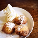 Deep Fried Oreos | @cafe_shirokuma

#shirokuma #jktgo #jktfoodies #eatandtreats #foodgasm #foodporn #sweet #desserts
