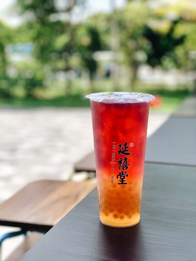 Honey Roselle Passion Fruit with Pearl & Aloe Vera ($5.80)
