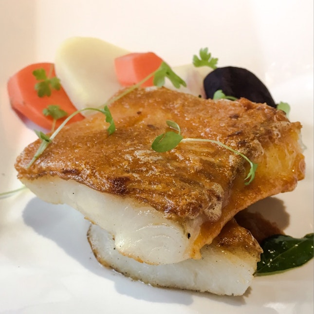 Baked Halibut with Curry Hollandaise